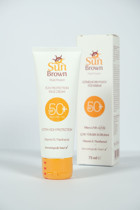 Sun Brown Sun Protection 50 Faktör Tüm Ciltler İçin Leke Karşıtı Nemlendirici Yağsız Suya Dayanıklı Yüz Güneş Kremi 75 ml