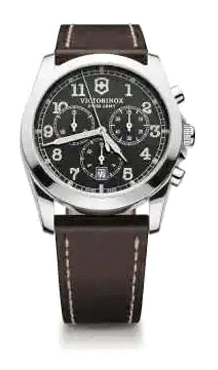 Victorinox Swiss Army 241567 Pusulalı Takvimli 40 mm Siyah Deri Kordon Analog Kol Saati