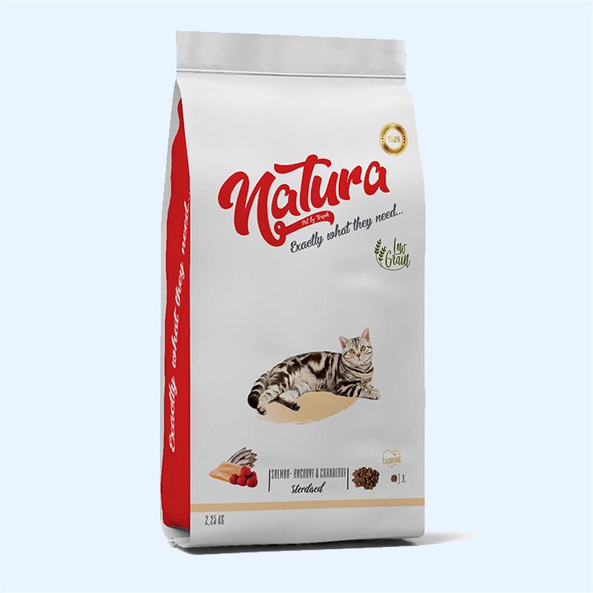 Natura Somon-Hamsi-Böğürtlen Kısırlaştırılmış Düşük Tahıllı Yetişkin Kedi Maması 2.25 kg