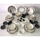 Keramika Arya Oval-Yuvarlak Desenli 49 Parça 6 Kişilik Seramik Kahvaltı Takımı Beyaz-Siyah