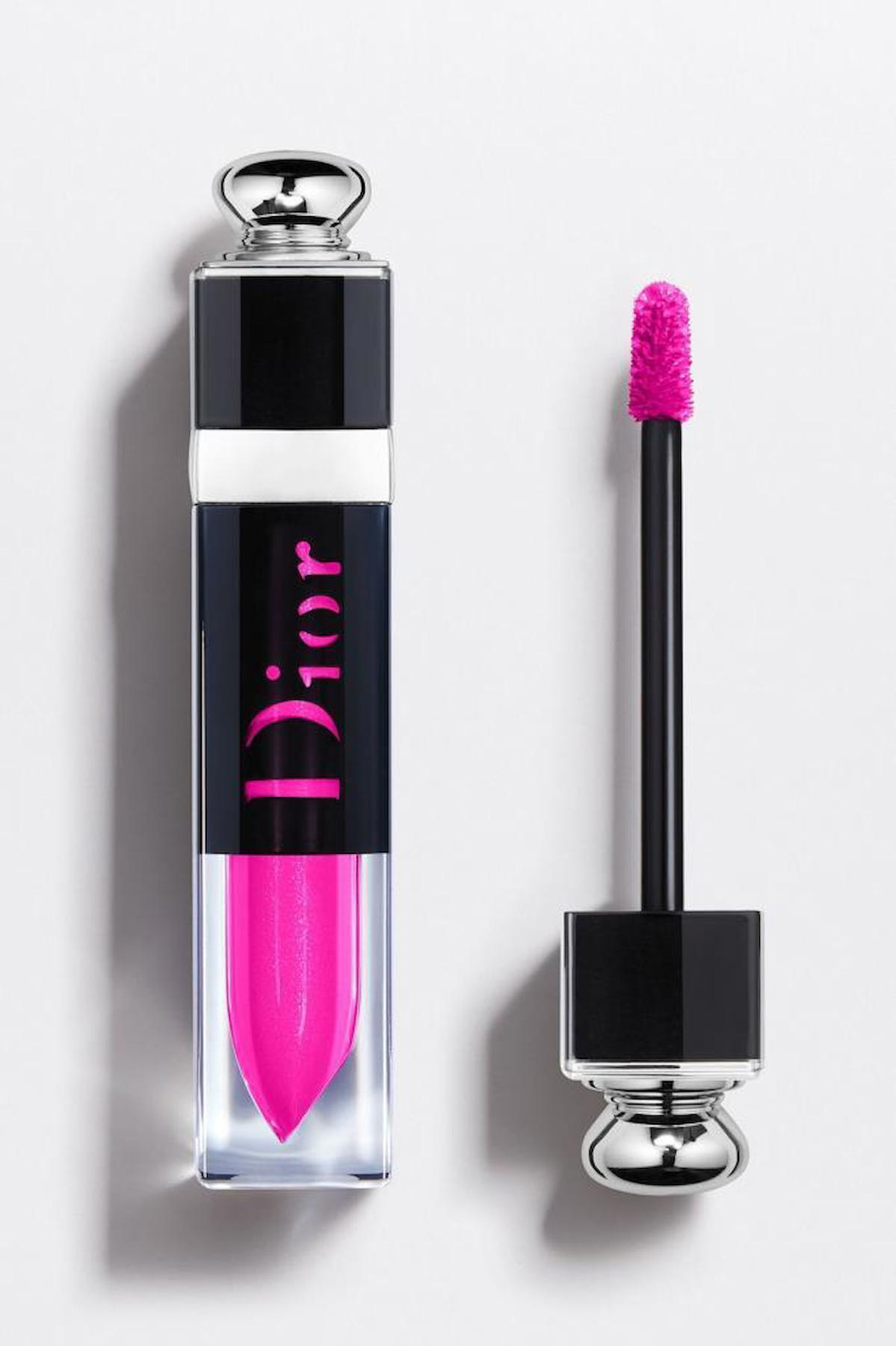 Dior 677 Kalıcı Dudak Dolgunlaştırıcı Işıltılı Likit Fırçalı - Lipstick Ruj