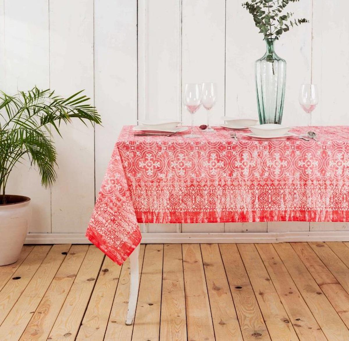 Karaca Home Polyester 150 x 240 cm Dertsiz Dikdörtgen Masa Örtüsü Fuşya