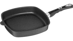 Amt Gastroguss Kare Plastik Saplı Döküm 28 cm Grill Tava Siyah