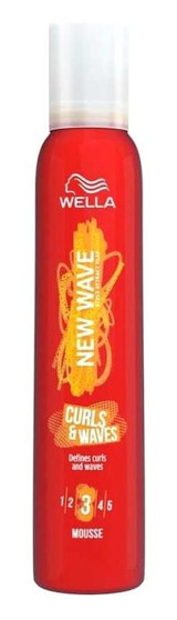 Wella New Wave Curl&Waves 3 Kıvırcık Saçlar İçin Şekillendirici Hacim Veren Bukle Belirginleştirici Saç Köpüğü 200 ml