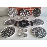 Keramika Black And White Oval-Yuvarlak Desenli 20 Parça Seramik Kahvaltı Takımı Siyah-Beyaz
