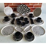 Keramika Black And White Oval-Yuvarlak Desenli 32 Parça 6 Kişilik Seramik Kahvaltı Takımı Beyaz-Siyah
