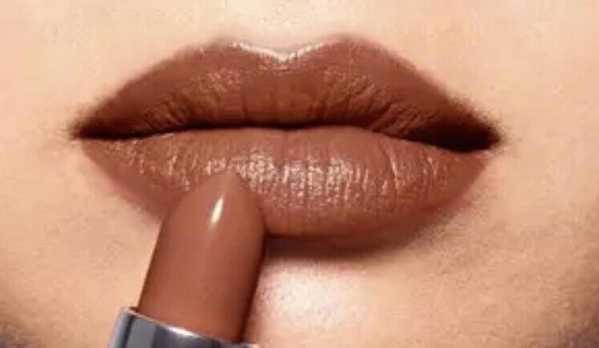 Avon True Colour Mocha Kalıcı Mat Krem Lipstick Ruj