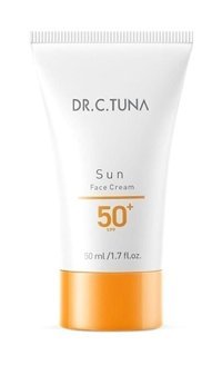 Farmasi Dr.C. Tuna Sun Science 50 Faktör Tüm Ciltler İçin Nemlendirici Suya Dayanıklı Yüz ve Vücut Güneş Kremi 50 ml