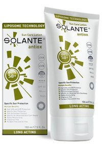 Solante Sun Care 50 Faktör Tüm Ciltler İçin Leke Karşıtı Nemlendirici Yağsız Suya Dayanıklı Yüz ve Vücut Güneş Losyonu 150 ml