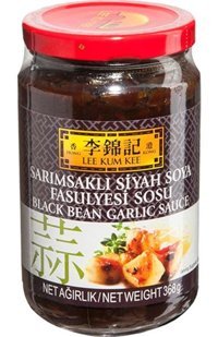 Lee Kum Kee Sarımsaklı Siyah Soya Fasulyesi Soya Sosu 368 gr