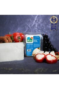 Akdu Tam Yağlı Olgunlaştırılmış Beyaz İnek Peyniri 600 gr