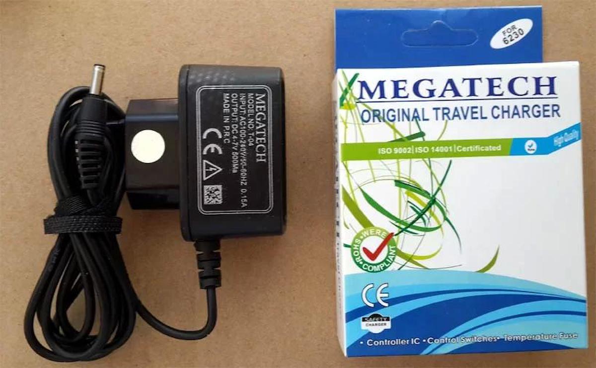 Megatech T-04 Universal Kablolu Şarj Aleti Siyah