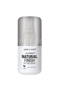 Wet N Wild Photo Focus Natural Finish Parlak Makyaj Sabitleyici Sprey 45 ml