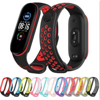 Xiaomi Delikli Nike Mi Band 3-4-5-6 Silikon Yetişkin Akıllı Saat Kordonu Siyah-Kırmızı