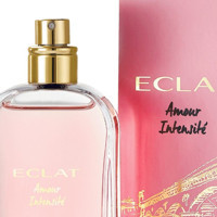 Oriflame Eclat Amour EDT Çiçeksi-Odunsu-Sandal Ağacı Kadın Parfüm 50 ml