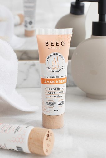 Beeo Apıcare Nemlendirici Ayak Kremi 50 ml