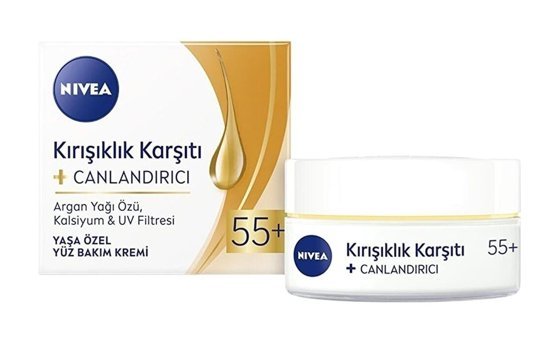 Nivea Anti Aging 50 Faktör Tüm Ciltler İçin Leke Karşıtı Nemlendirici Yağsız Suya Dayanıklı Yüz Güneş Kremi 50 ml