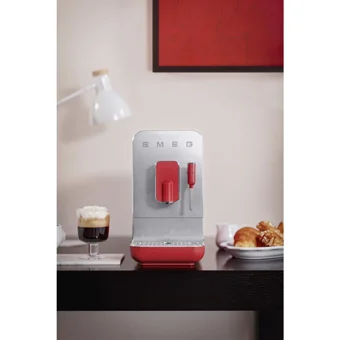 Smeg BCC02RDMEU 1350 W Tezgah Üstü Kapsülsüz Öğütücülü Yarı Otomatik Espresso Makinesi Kırmızı