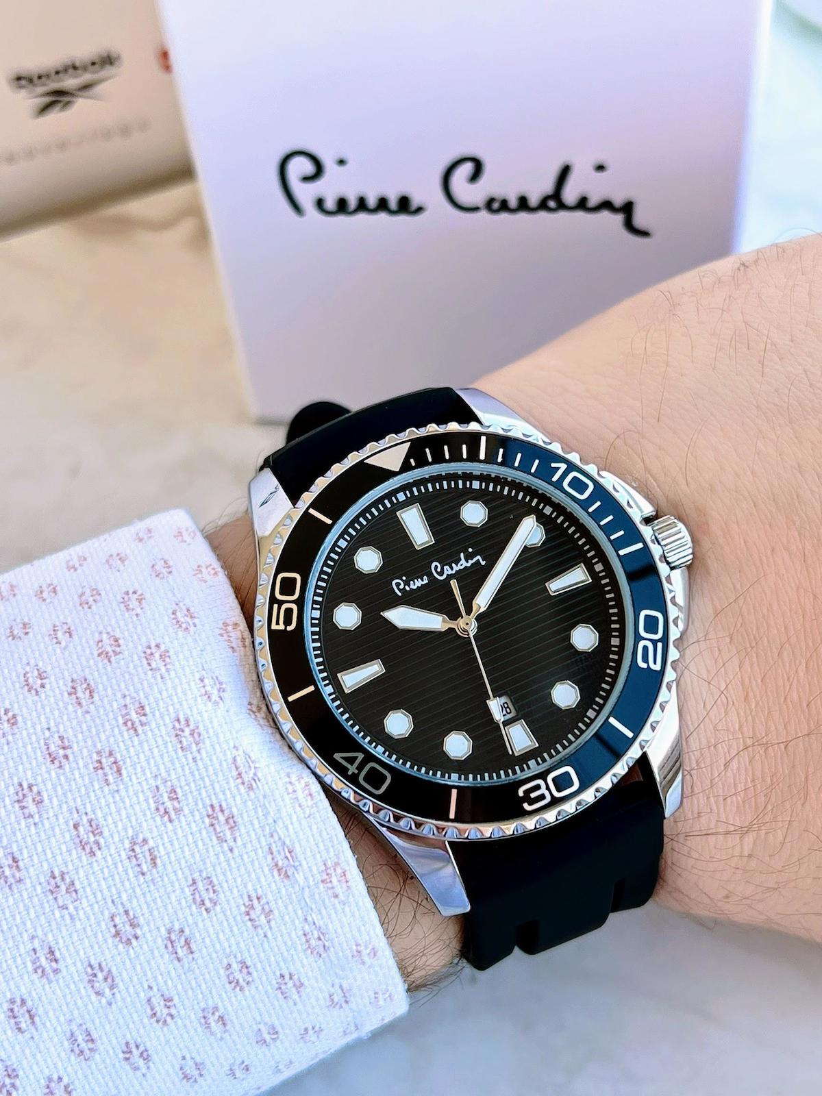 Pierre Cardin PR.07.CD.1007 Takvimli 46-50 mm Siyah Silikon Kordon Analog Erkek Kol Saati