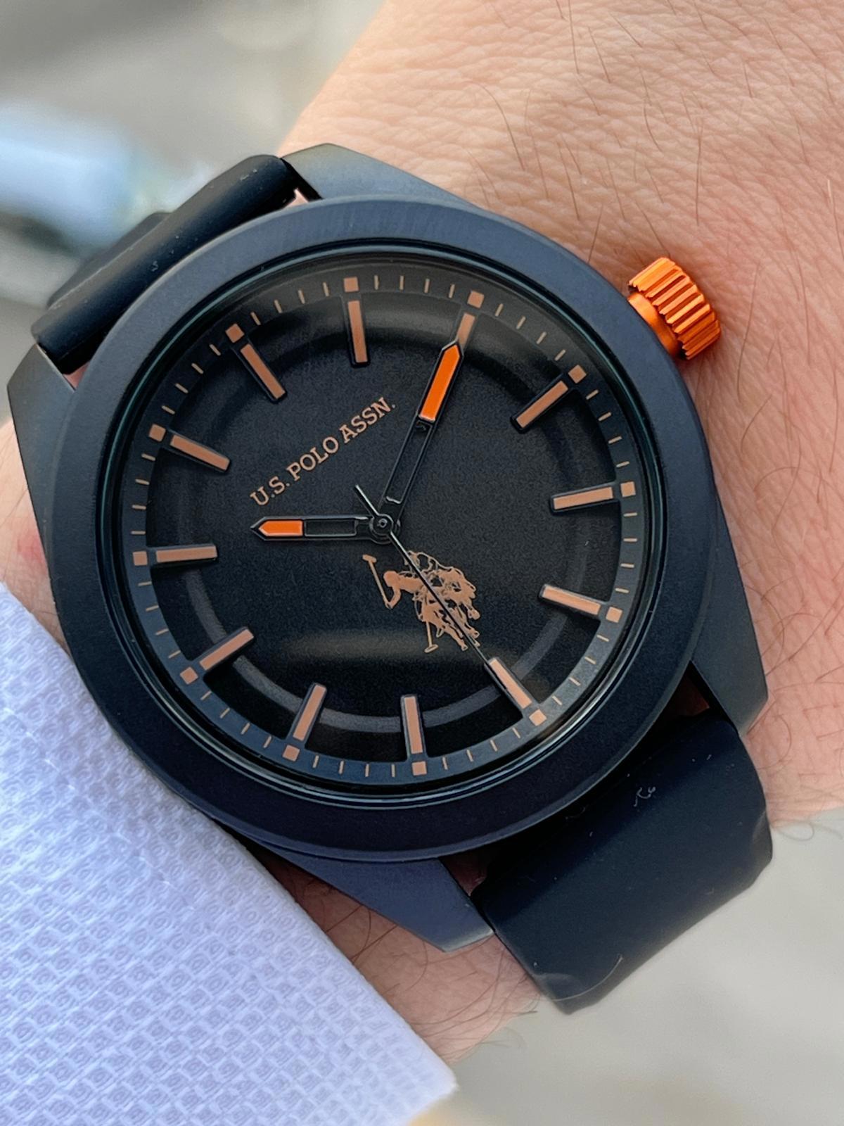 U.S. Polo Assn USPA1022-B02 45 mm Siyah Silikon Kordon Analog Erkek Kol Saati