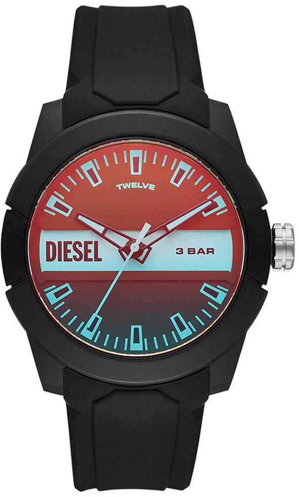 Diesel DZ1982 Takvimli 43 mm Siyah Silikon Kordon Analog Erkek Kol Saati