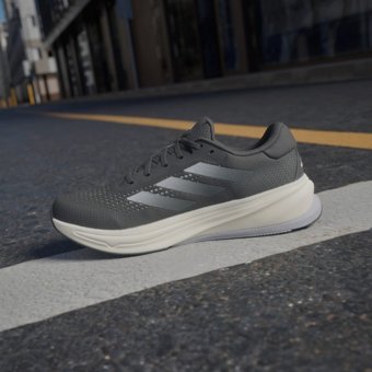 Adidas Supernova Rise IG5844 Ortopedik Bağcıklı Adiwear Erkek Koşu Ayakkabısı Siyah