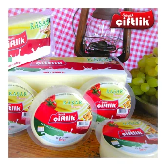 Küçük Çiftlik Tam Yağlı Taze Kaşar Peyniri 700 gr