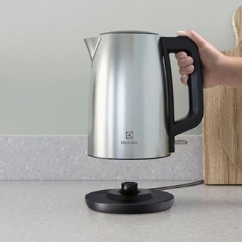 Electrolux E3K1-3ST Çelik 1.7 lt 1850 W Işıklı Klasik İnox Kettle